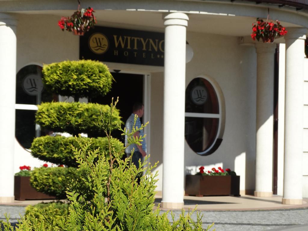 Hotel Wityng Ślesin Екстериор снимка